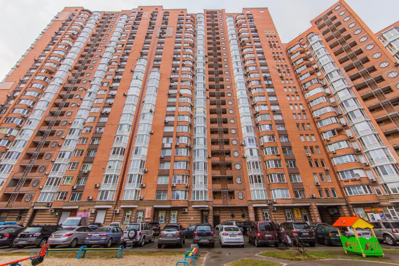 Комфортная Двухкомнатная Квартира Возле Метро Академгородок Kiev Exterior foto